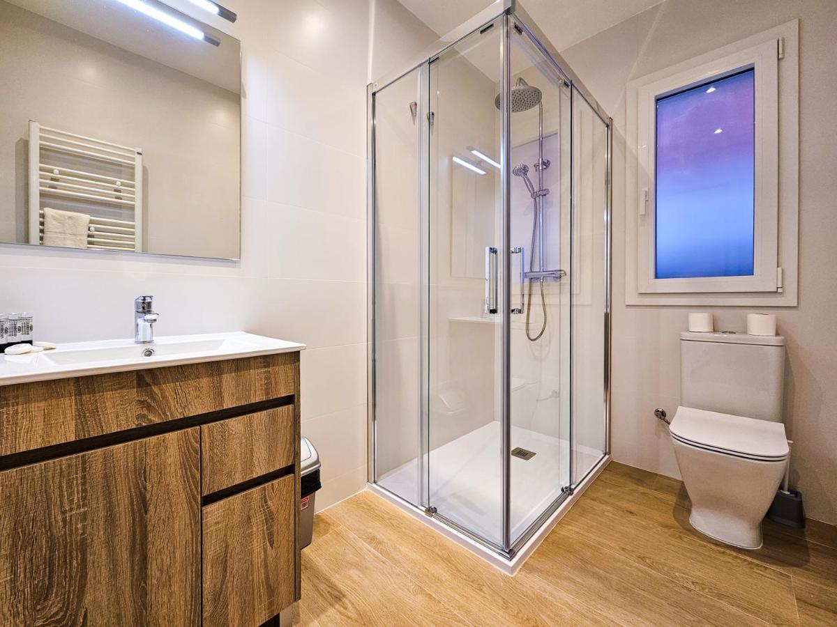 Classbedroom Park Gueell Apartment Barcelona Exterior photo